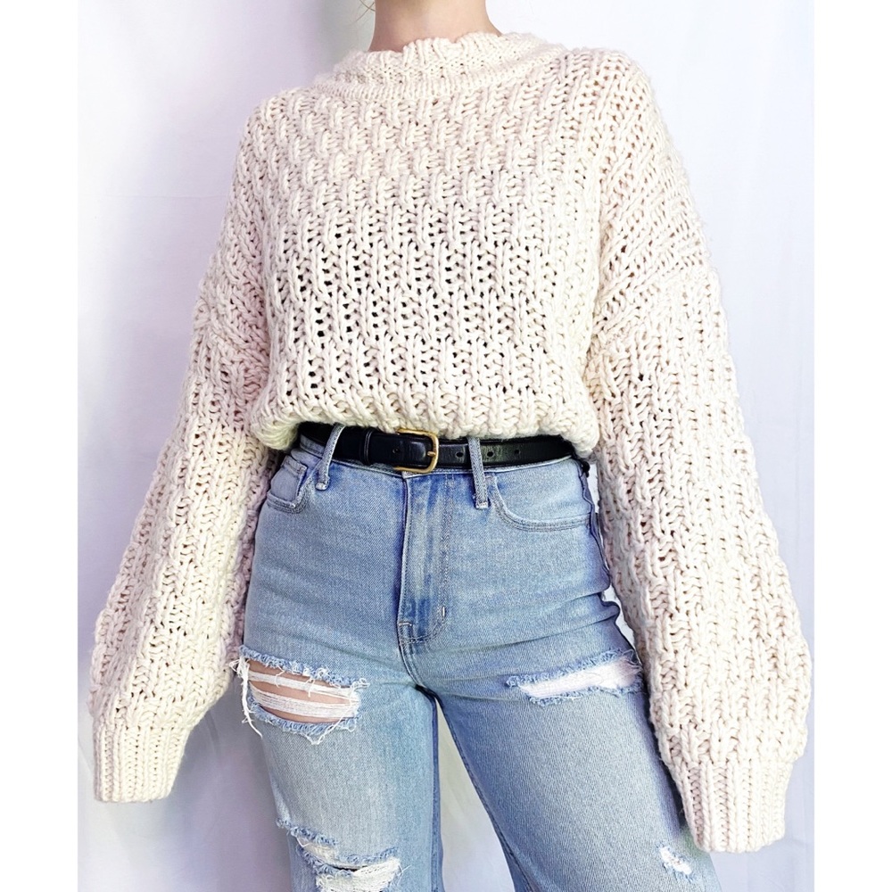 Cozy Ivory Cream Woven Scallop Hem Balloon Sleeve Chunky Knit Sweater
